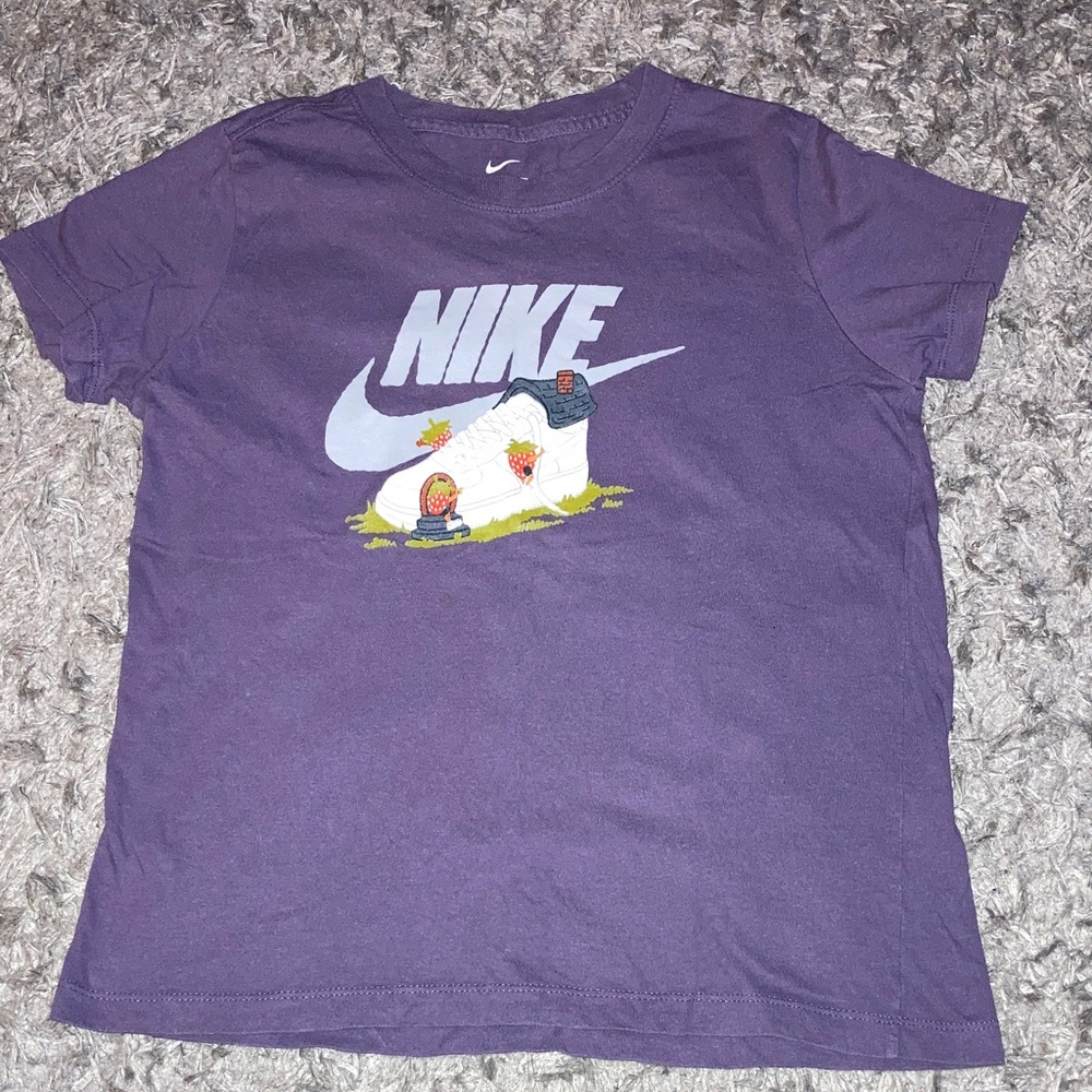Nike Kids Purple Tee with Fun Graphic strawberry kids playing shoe house size M